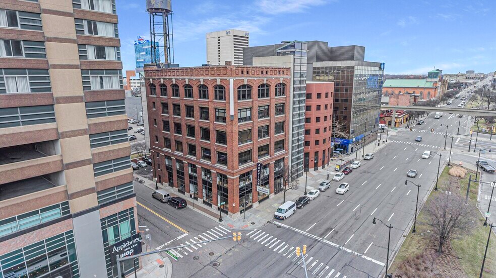 409 E Jefferson Ave, Detroit, MI à louer - Aérien – Image 1 sur 17