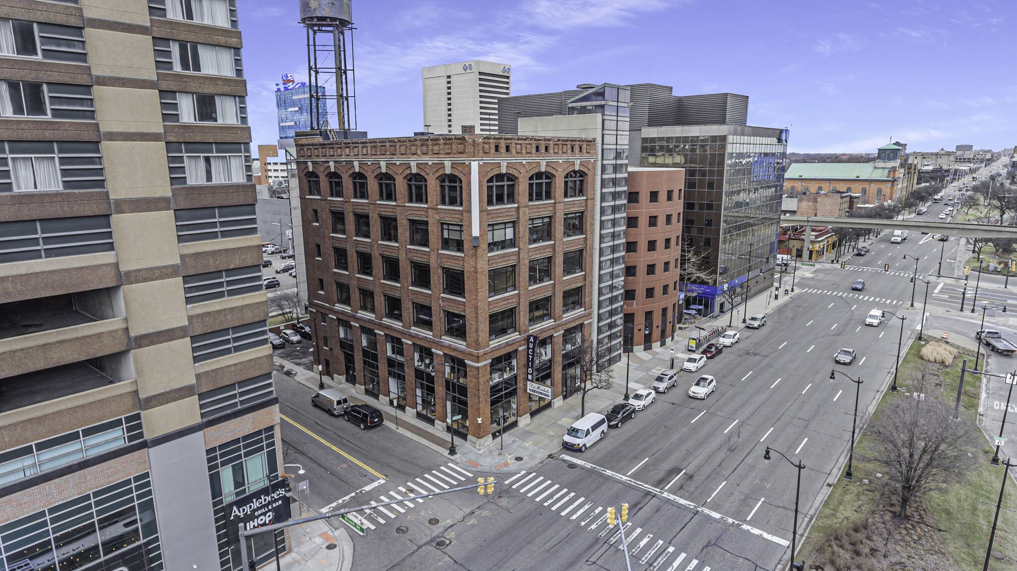 409 E Jefferson Ave, Detroit, MI à louer Aérien– Image 1 sur 18