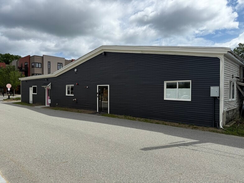 40 Beharrell St, Concord, MA à louer - Photo de l’immeuble – Image 1 sur 7