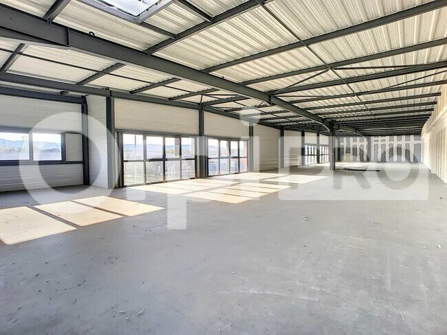 Plus de détails pour Bureau à louer