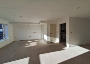 11-15A Station Rd, Yate à louer Photo intérieure– Image 1 sur 1