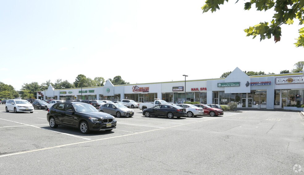 502-540 New Friendship Rd, Howell, NJ à louer - Photo de l’immeuble – Image 2 sur 8