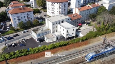 90 Rue De Saint-Cyr, Lyon, RHO - Vue aérienne  vue de carte - Image1