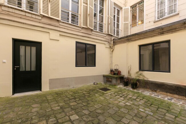 Plus de détails pour 29 Rue Meslay, Paris - Logement à vendre