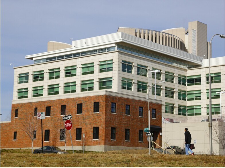 926 Cherry St, Kansas City, MO à vendre - Photo de l’immeuble – Image 2 sur 6