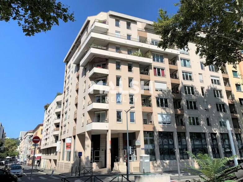 Bureau dans Lyon à louer - Photo de l’immeuble – Image 1 sur 9