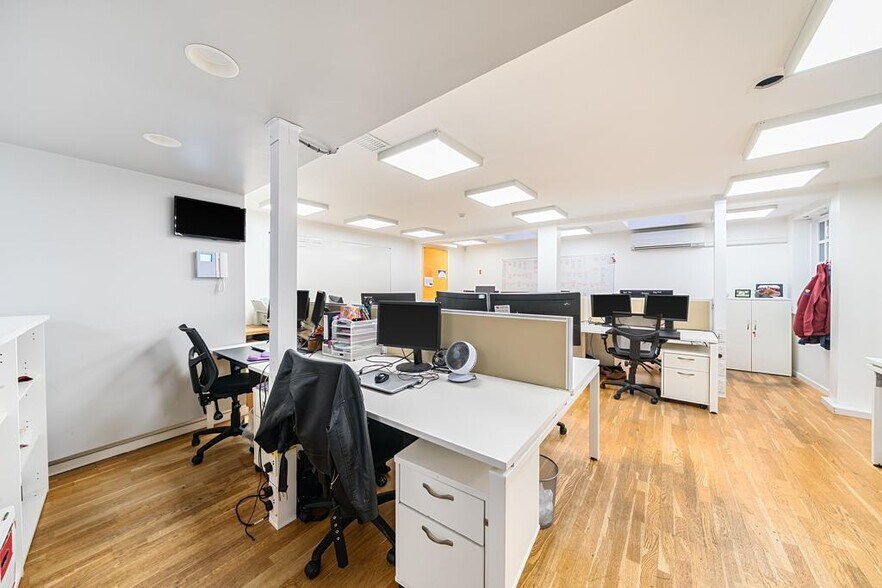 8 Tyers Gate, Londres à vendre - Photo de l’immeuble – Image 3 sur 6