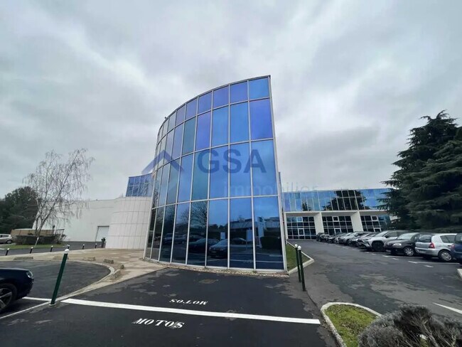 Plus de détails pour Bureau à louer