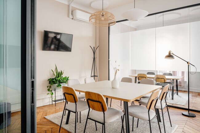 Plus de détails pour Coworking à louer