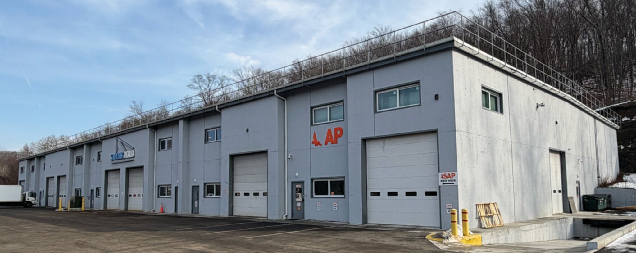 41 Commerce Dr, Carmel, NY à vendre Photo principale– Image 1 sur 3