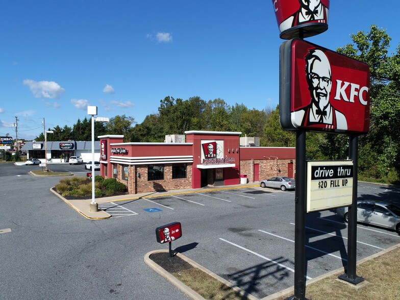 2000A Pulaski Hwy, Edgewood, MD à louer - Photo de l’immeuble – Image 2 sur 13