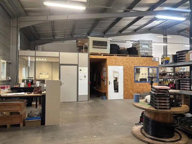 Bureau dans Saint-Étienne à louer - Photo de l’immeuble – Image 3 sur 5