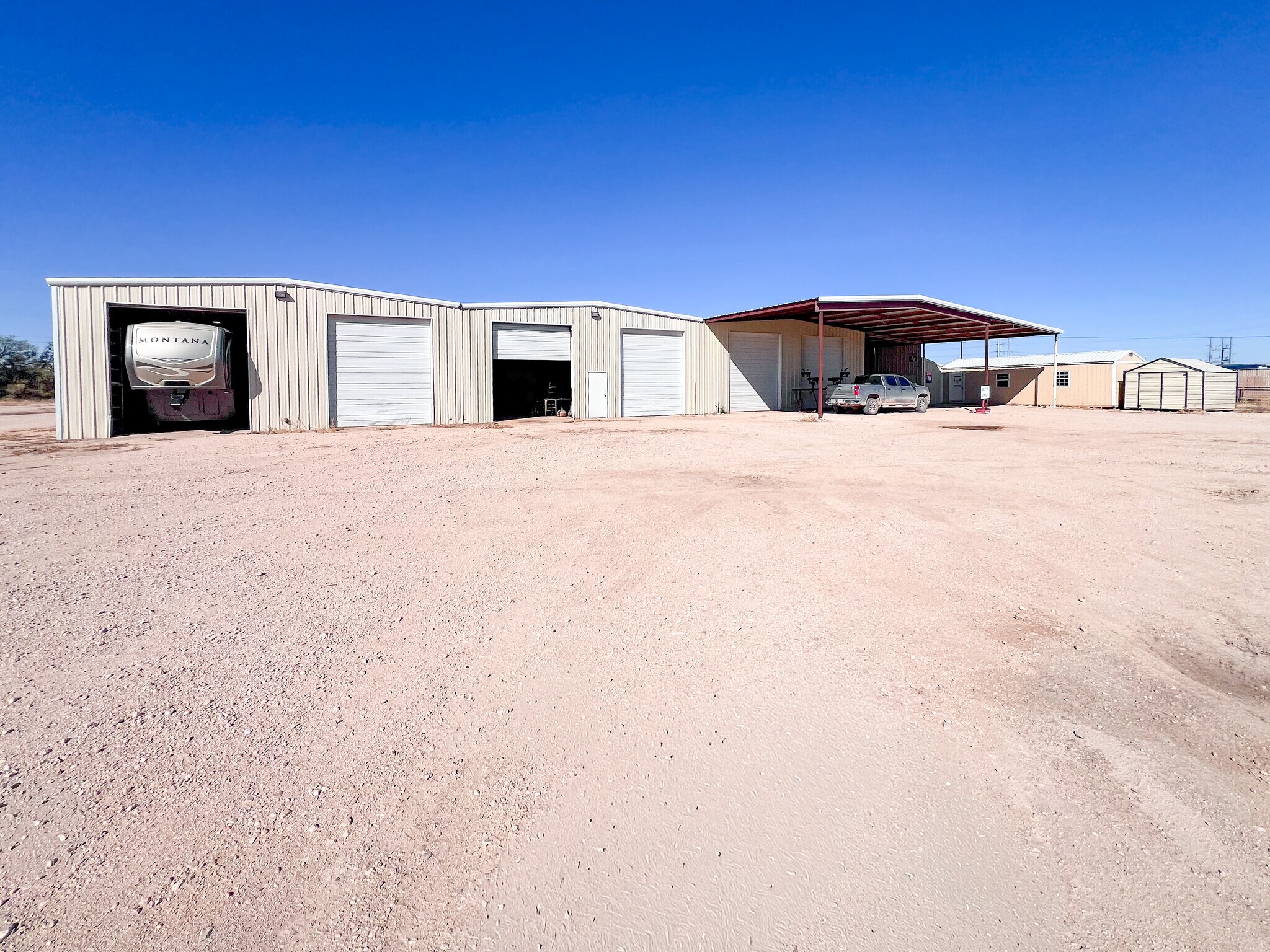 2205 E County Road 90, Midland, TX à louer Photo principale– Image 1 sur 23