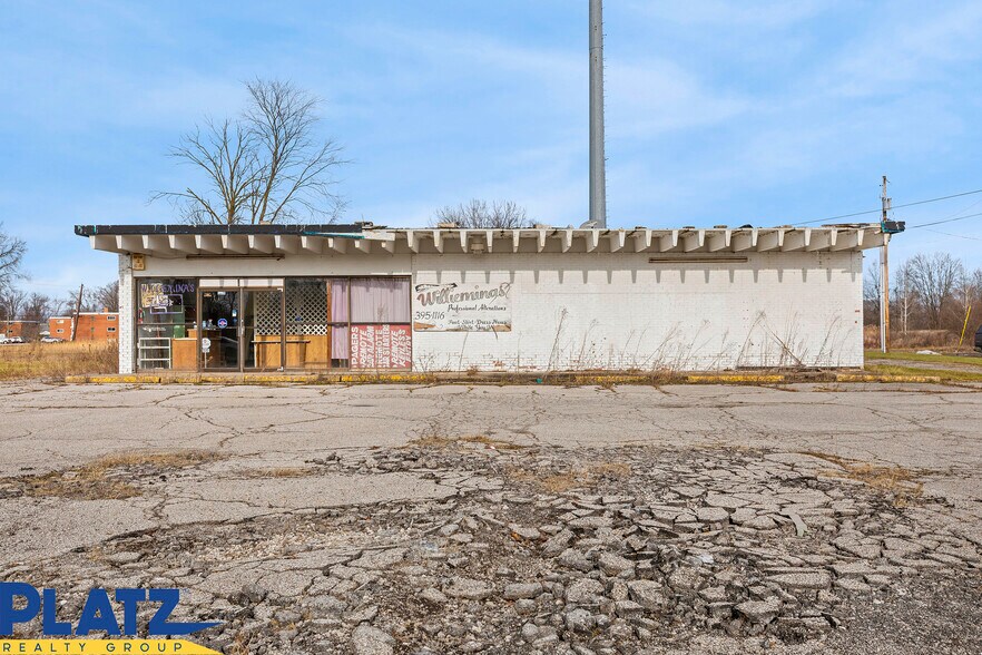 2640 W Market St, Warren, OH à vendre - Photo principale – Image 1 sur 9