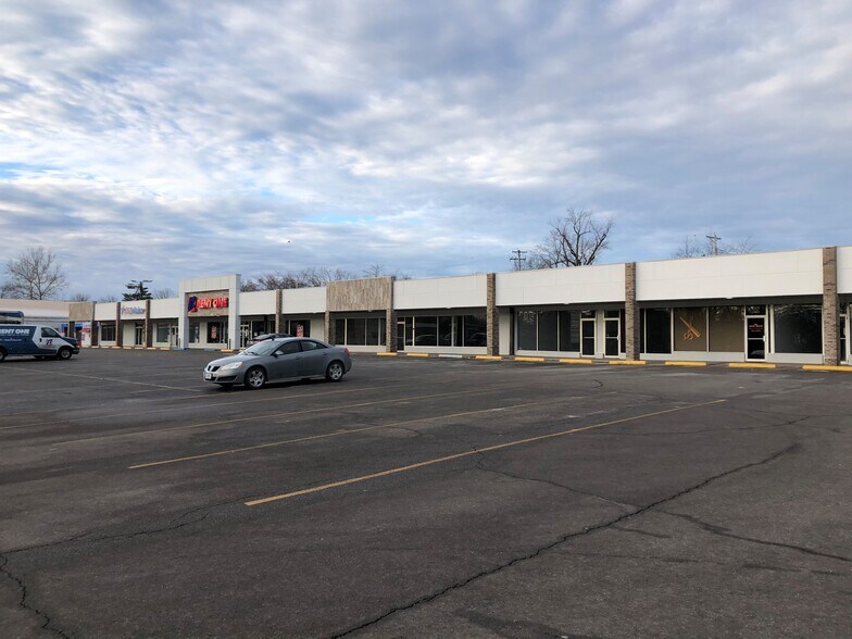 669 N Morley St, Moberly, MO à louer - Photo de l’immeuble – Image 2 sur 3