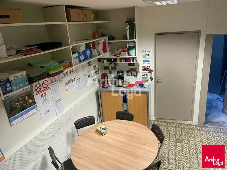 Local commercial dans Blois à louer - Photo de l’immeuble – Image 3 sur 4