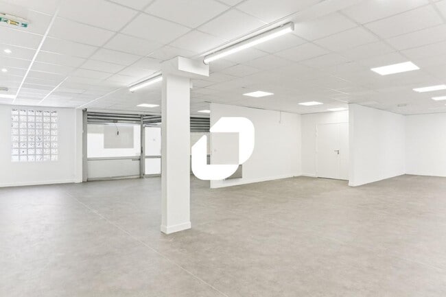 Plus de détails pour Bureau à louer