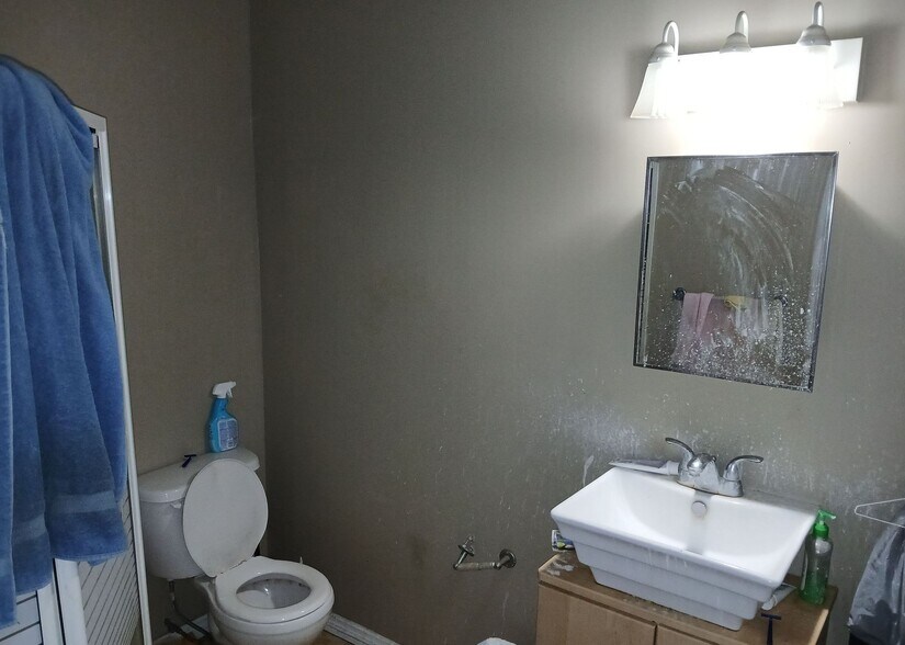 246 Ottawa St N, Hamilton, ON à vendre - Photo de l’immeuble – Image 3 sur 11