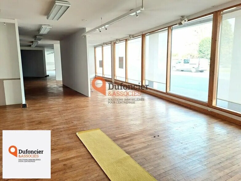 Bureau dans Poitiers à louer - Photo intérieure – Image 2 sur 12
