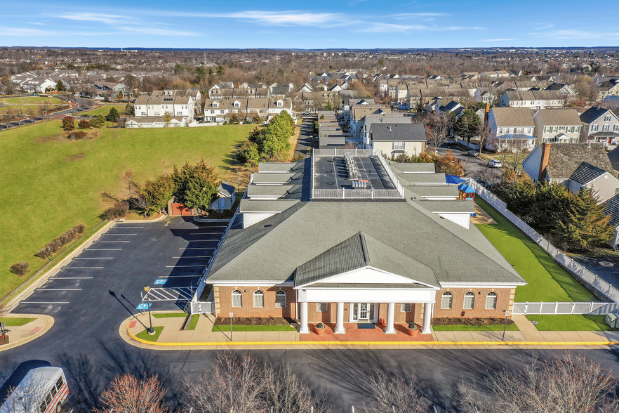 42885 Orchard Oriole Dr, Ashburn, VA à louer - Photo de l’immeuble – Image 2 sur 61