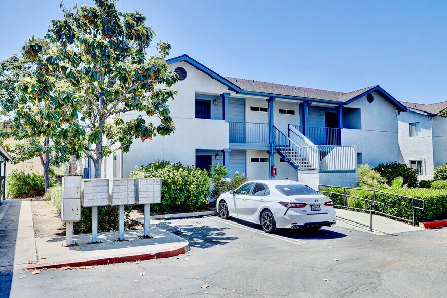 310 S Anza St, El Cajon, CA à vendre - Photo de l’immeuble – Image 3 sur 18
