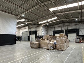 Industriel/Logistique dans Azuqueca de Henares, Guadalajara à louer Photo intérieure– Image 2 sur 10