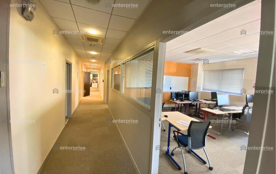 Bureau dans Compiègne à louer - Photo intérieure – Image 3 sur 7