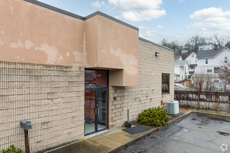 118 Ashland Ave, Canonsburg, PA à louer - Photo de l’immeuble – Image 3 sur 4