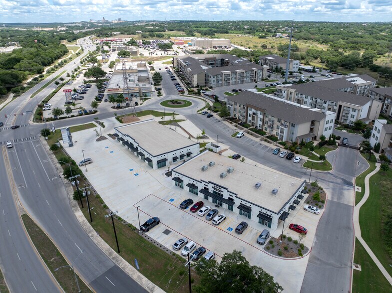 16918 Bulverde Rd, San Antonio, TX à louer - Photo de l’immeuble – Image 2 sur 5