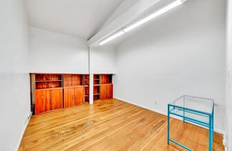 6358-6360 Van Nuys Blvd, Van Nuys, CA à louer Photo intérieure– Image 2 sur 4