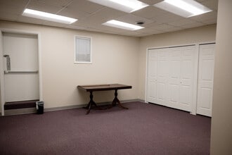 828 Dulaney Valley Rd, Towson, MD à louer Photo intérieure– Image 2 sur 4