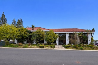 468 Pennsfield Pl, Thousand Oaks, CA à louer Photo intérieure– Image 1 sur 10