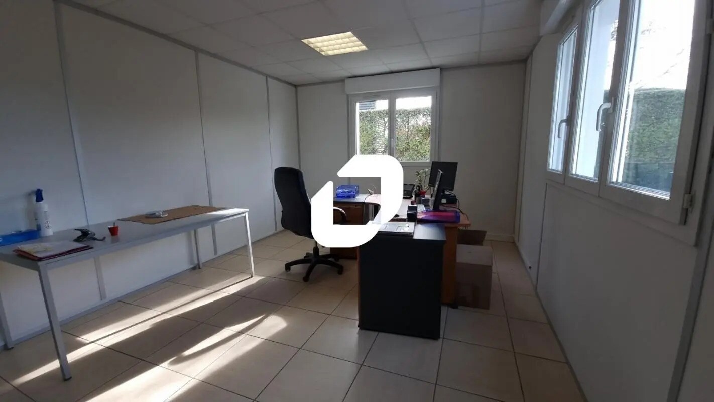 Industriel/Logistique dans Thorigny-sur-Marne à vendre Photo de l’immeuble– Image 1 sur 13