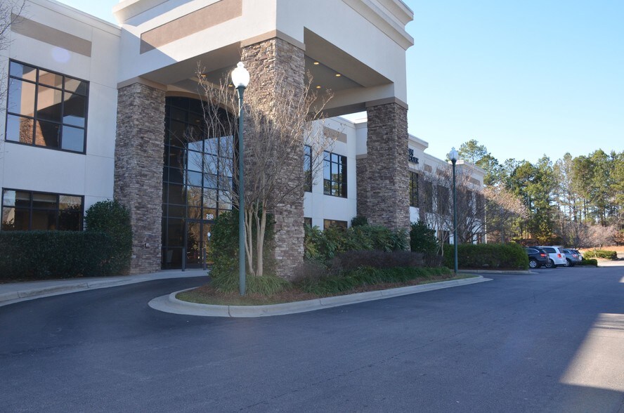 3150 Rogers Rd, Wake Forest, NC à vendre - Photo de l’immeuble – Image 2 sur 9
