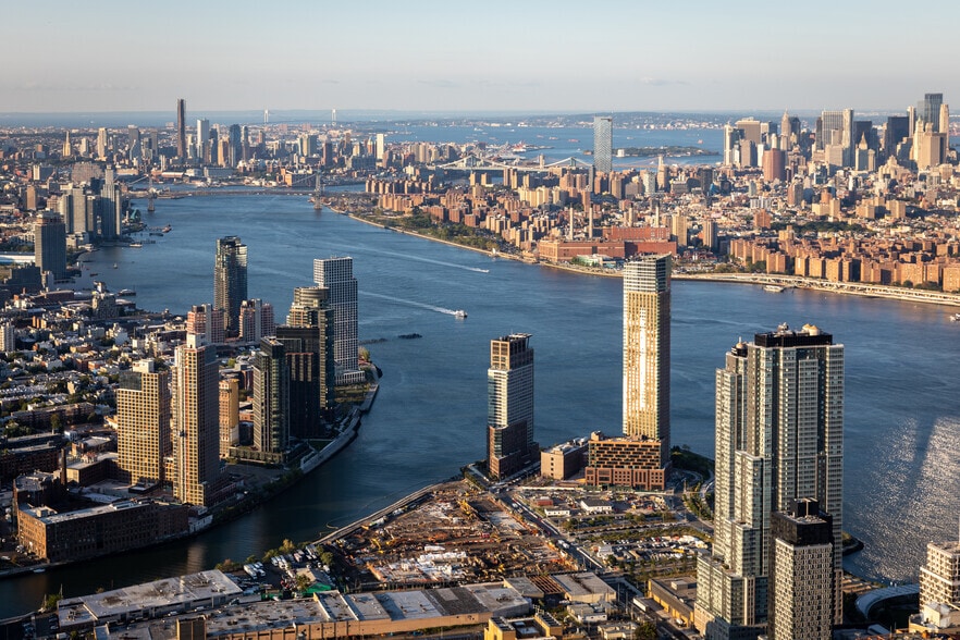 1-15 57th Ave, Long Island City, NY à louer - Aérien – Image 3 sur 5