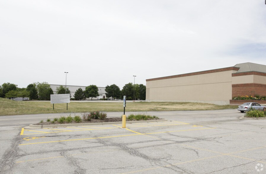 164 S Gary Ave, Bloomingdale, IL à louer - Photo de l’immeuble – Image 2 sur 18