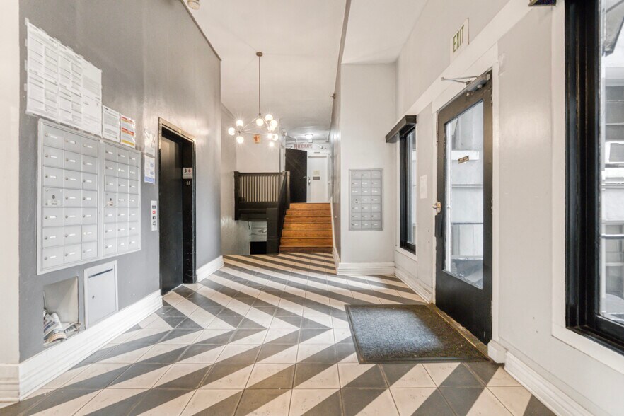667 S Carondelet, Los Angeles, CA à vendre - Photo de l’immeuble – Image 3 sur 12