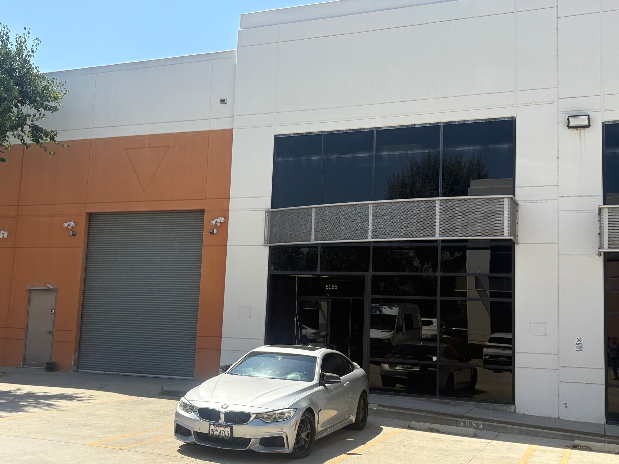 5047-5057 N Walnut Grove Ave, Rosemead, CA à louer Photo intérieure– Image 1 sur 1