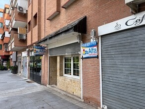 Local commercial dans San Fernando de Henares, Madrid à louer Photo de la construction– Image 2 sur 11