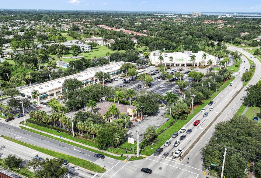 4085 Hancock Bridge Pkwy, North Fort Myers, FL à louer - Aérien – Image 2 sur 2