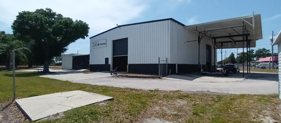 1505 S Lake Shipp Dr, Winter Haven, FL à vendre - Photo de l’immeuble – Image 1 sur 8