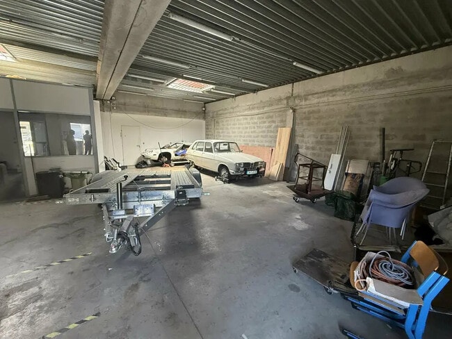 Plus de détails pour 645 Rue Mayor De Montrichet, LES MILLES - Local d'activités à louer