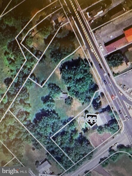 1500 E Philadelphia Ave, Gilbertsville, PA à vendre - Photo principale – Image 1 sur 6