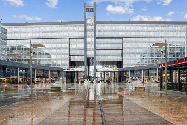 Plus de détails pour 5-6 Esplanade Charles De Gaulle, Nanterre - Bureau à louer