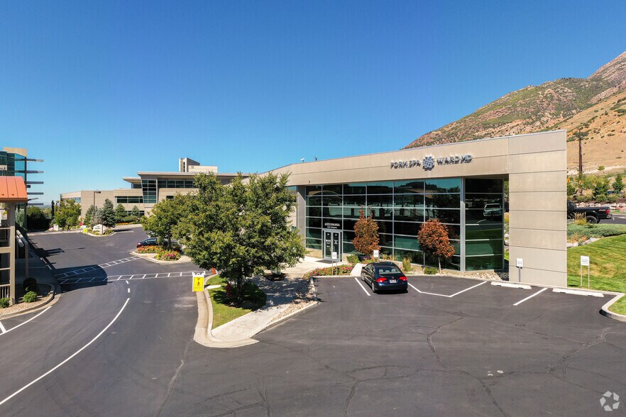 6322 S 3000 E, Salt Lake City, UT à louer - Photo de l’immeuble – Image 2 sur 4