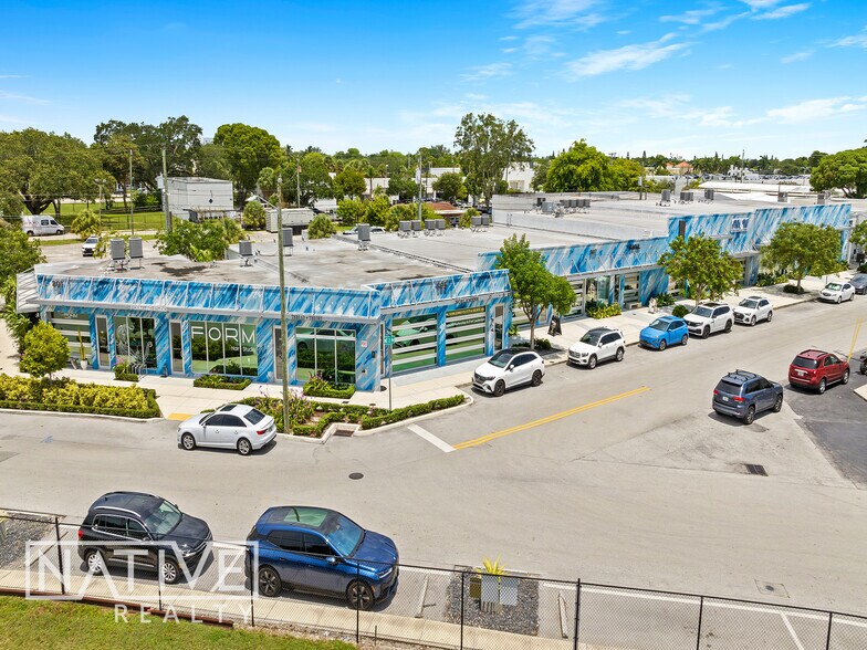 801-819 NE 2nd Ave, Fort Lauderdale, FL à louer - Photo de l’immeuble – Image 1 sur 15