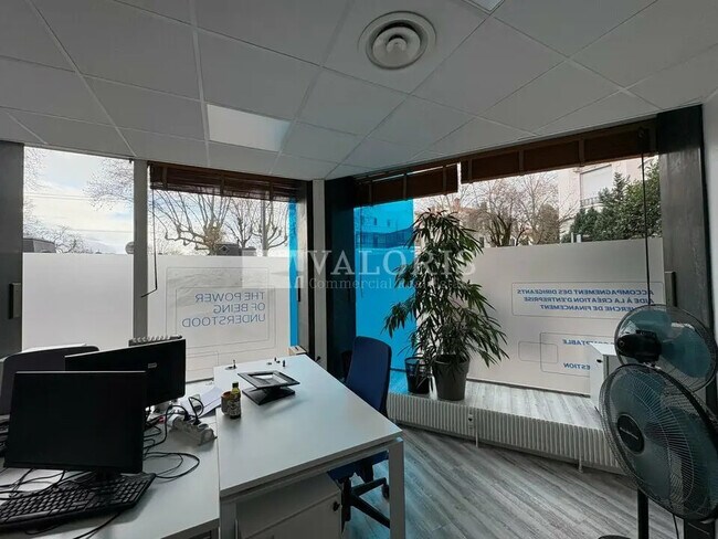 Plus de détails pour Bureau à louer