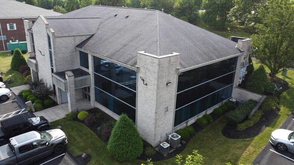 200 Brush Run Rd, Delmont, PA à louer - Photo de l’immeuble – Image 2 sur 10
