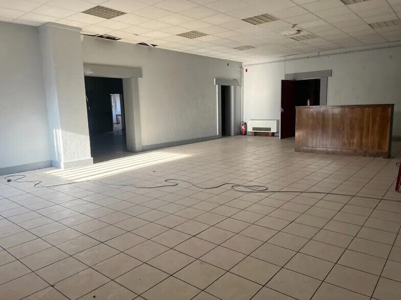 Industriel/Logistique dans Chambéry à vendre - Photo de l’immeuble – Image 3 sur 3