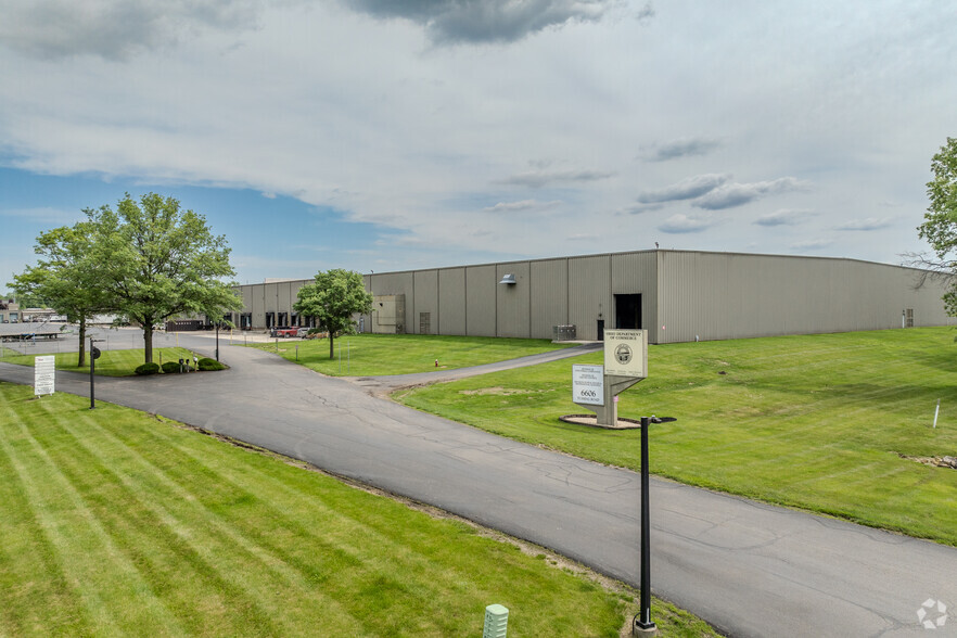 6606 Tussing Rd, Reynoldsburg, OH à louer - Photo de l’immeuble – Image 3 sur 5